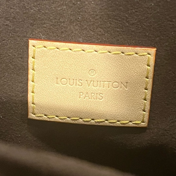 Louis Vuitton Canvas Pochette Metis - Picture 7 of 13